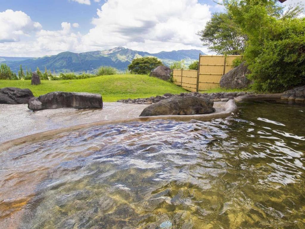 South Aso And Relaxing Spa Resort Hotel Greenpia Minamiaso Exterior photo